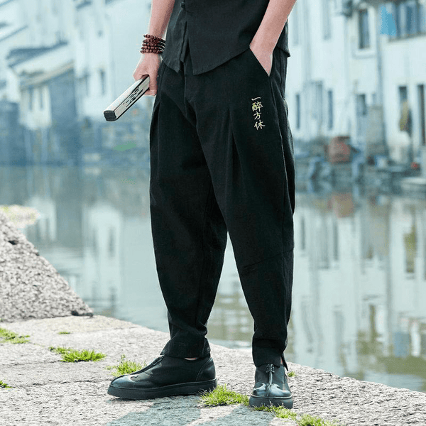 Essentials Pantaloni in Twill Elasticizzati con 5 Tasche e vestibilità Sportiva (Disponibile nelle Taglie Big & Tall) Uomo, Nero, 28W / 28L Essentials Pantaloni in Twill Elasticizzati con 5 Tasche e vestibilità Sportiva (Disponibile nelle Taglie Big & Tall) Uomo, Nero, 28W / 28L